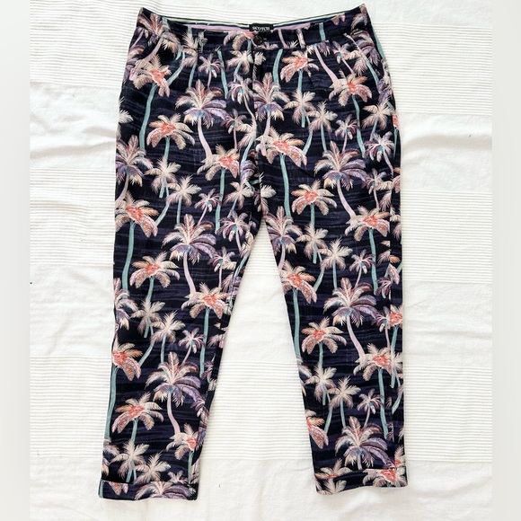 Scotch & Soda Twilt Palm Tree Printed Pleated Chino Linen Blend Pant - Picture 4 of 16